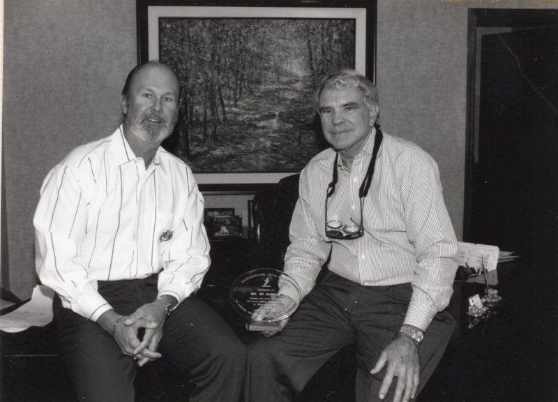 Social - Apr 1994 - Presentation of Plaque to Mr Robson for support - 1